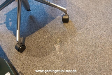 Schäden am Teppich ohne Bürostuhlunterlagen